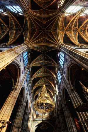 Interior of the famous neo gothic Votivkirche (Votive Church) in Vienna, build by archduke Ferdinand Maximilian after the failed assassination attempt of his brother, Emperor Franz Josephのeditorial素材
