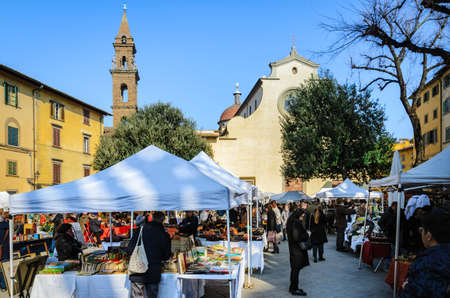 Florence, Italy - February 11, 2018: Traditional flea market in Santo Spirito square in Florence, Italy, on february 11, 2018, with second hand vintage objectsのeditorial素材