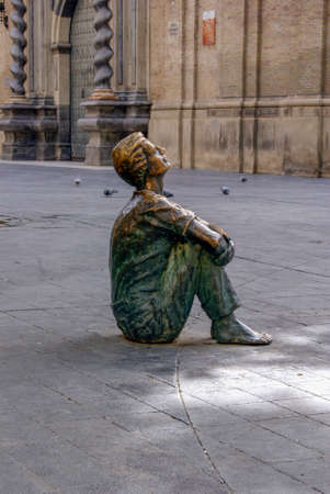 Child monument looking at the new towerのeditorial素材