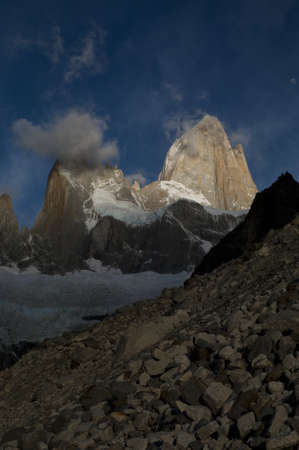 fitz roy peak and range at sunrise, los glaciares national park, patagonia, argentina, south americaの写真素材