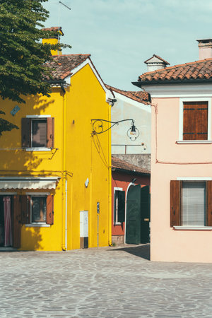 Tranquil scene with the colorful houses in Burano island, Veniceのeditorial素材