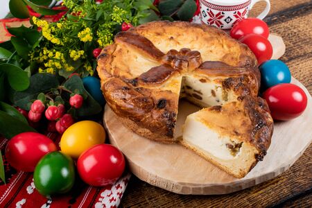 Traditional Romanian Easter table with and meaning Sweetbread and Matzo an unleavened flat bread that is part of Jewish cuisine and forms an integral element of the Passover. Happy Easterの写真素材