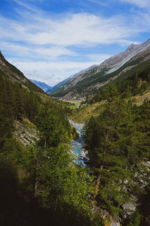 Autumn landscapes - Road trippin 'from Geneva to Zermatt