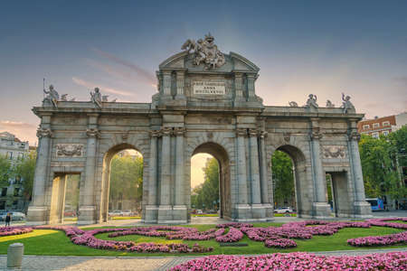 Sunset at the Puerta de Alcala in Madridの写真素材