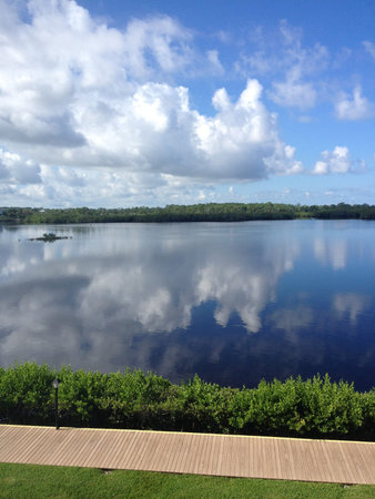Clouds reflected in riverの写真素材