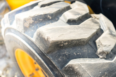 the picture of the wheel close up.