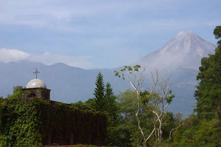 Volcan de Fuego in Colima in Mexicoの写真素材