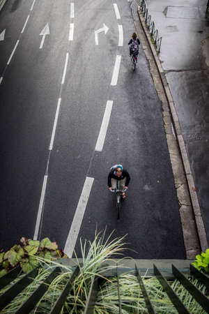 Toulouse, France - September 15, 2016: traffic in a street in Saint-Etienne quater in the downtown of the cityのeditorial素材