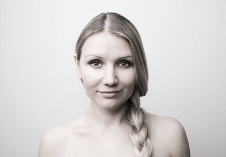 BEAUTIFUL YOUNG WOMAN PORTRAITの写真素材