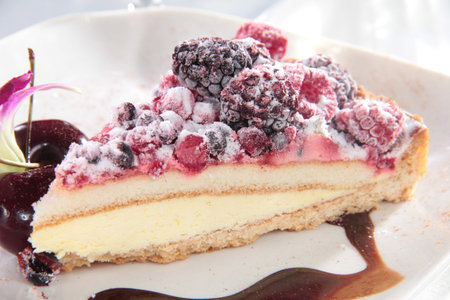 A cuisine photo of cake