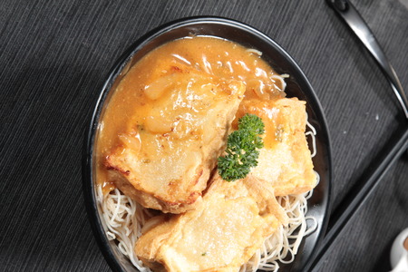 a cuisine photo of noodles with meatの写真素材