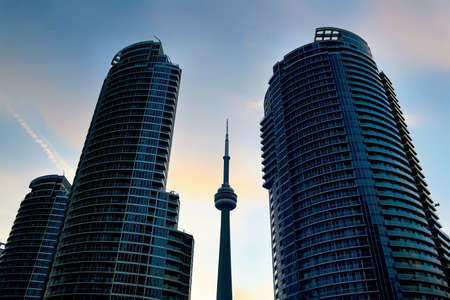 Famous CN Tower of Toronto taken during sunset のeditorial素材