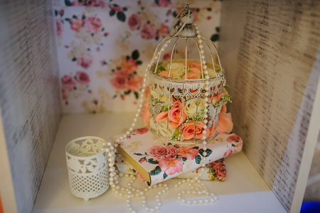wedding decoration clock pink pastel vintage cage rosesの写真素材