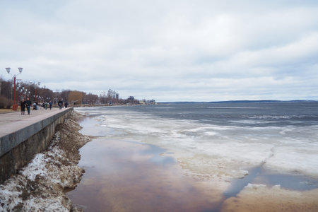 Petrozavodsk, Russia 04.14.24 Ice drift in spring on Lake Onega, Karelia. Dangerous thin ice. Aggregate accumulations of fine-crystalline grains. Opening of small lakes, ponds. Crushed ice floesのeditorial素材