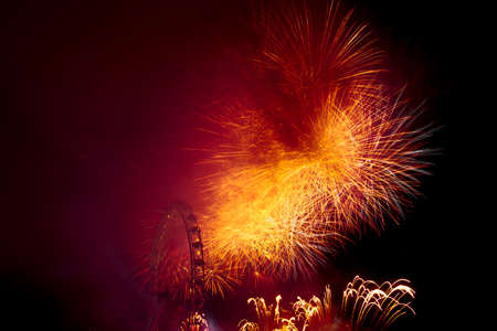 Fireworks on New Years Eve in LondonFeuerwerk an Silvester in Londonのeditorial素材
