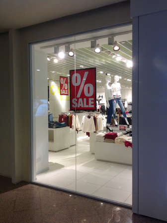 Ongoing sales in the shopping mallの素材