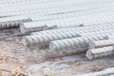 Heavy duty steel wire for construction
