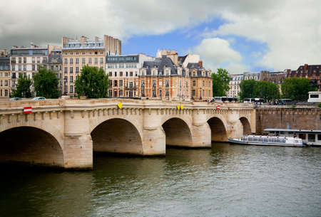 Pont Neuf, Paris, Franceの写真素材