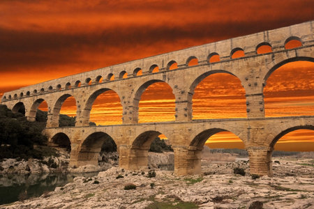 picture of the bridge in the Gard