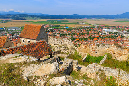 Detail of destroyed ruined walls of medieval Rasnov citadel in Rasnov, Brasov county, Romania.のeditorial素材