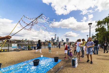 20 -August -2019, different tourist points to visit, street life in London on a sunny summer day.のeditorial素材