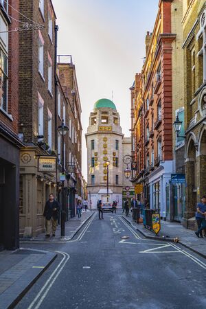 20 -August -2019, different tourist points to visit, street life in London on a sunny summer day.のeditorial素材