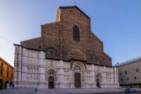 Bologna / Italy - February 12, 2020: View of the amazing city of Bologna in Italy, before the outbreak of the Cornavirus Pandemic.のeditorial素材
