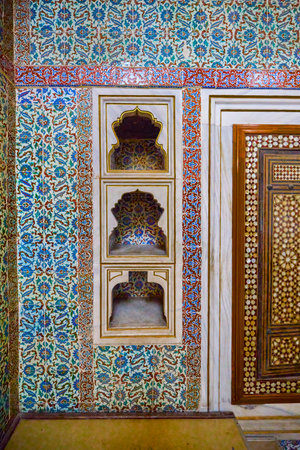 Istanbul, Turkey, November 28 2022. Topkapi Palace & Harem, images from inside the Plat, Buildings and Museums.のeditorial素材