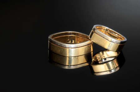 Unique square wedding rings の写真素材