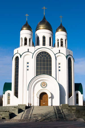 White cathedral orthodox church in the center of Kaliningrad, Russiaの写真素材