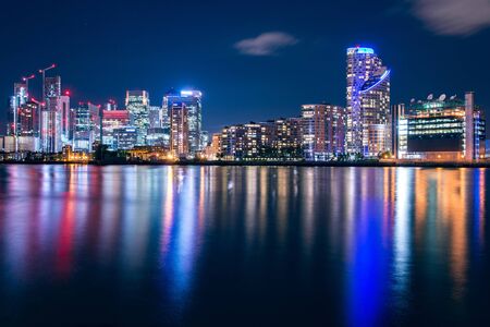 Night Time Skyline View of Modern Business District Canary Wharf in Londonの写真素材
