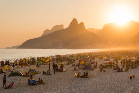 Rio de Janeiro, Brazil - September 13, 2020: Brazilians enjoy sunny Sunday afternoon at the Ipanema beach.のeditorial素材