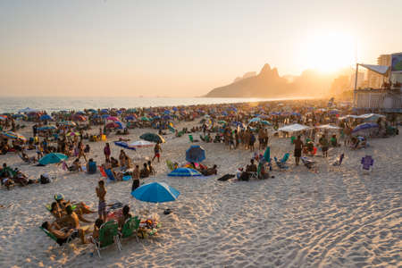Rio de Janeiro, Brazil - September 13, 2020: Brazilians enjoy sunny Sunday afternoon at the Ipanema beach.のeditorial素材
