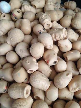 Photo of doll heads at the Museum of the antique toy in Mexico Cityの素材