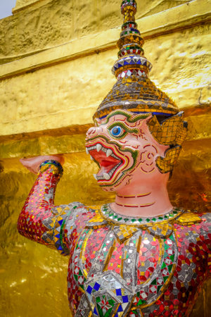 Yaksha statue in Grand Palace complex, Bangkok, Thailandのeditorial素材