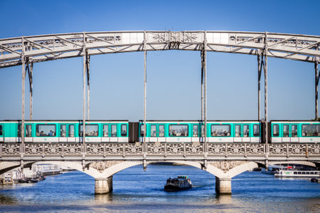 PARIS/FRANCE - September 19, 2019 : Austerlitz viaduct aerial subway bridgeのeditorial素材