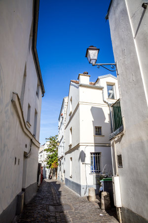 PARIS/FRANCE - September 6, 2019 : Typical Parisian street on Butte Montmartreのeditorial素材