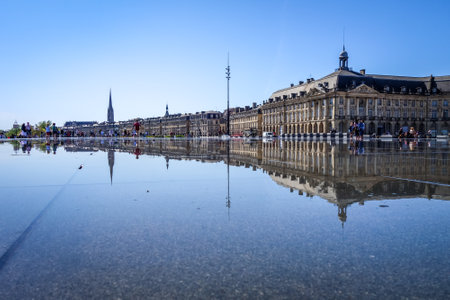 Bordeaux/France - April 17, 2018 : Water Mirror and Place de la Bourseのeditorial素材