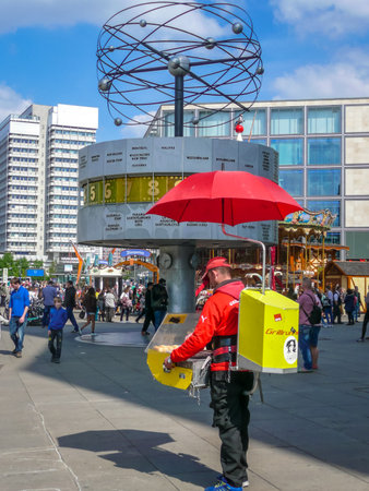 Berlin/Germany - April 20, 2014 : food vendor on Alexanderplatzのeditorial素材
