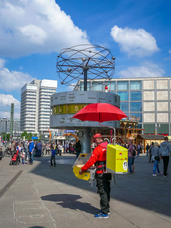Berlin/Germany - April 20, 2014 : food vendor on Alexanderplatzのeditorial素材