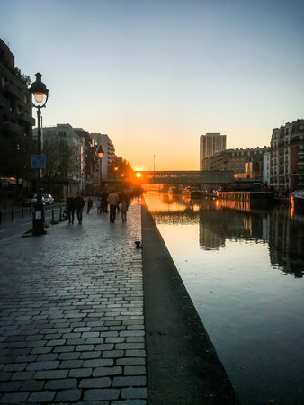 La Villette Basin at sunset, Paris, Franceのeditorial素材