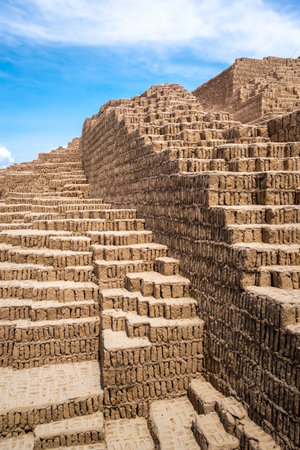 The Huaca Pucllana pyramid in Lima, Peru, is an ancient archaeological site known for its step-like structure and cultural significanceの写真素材