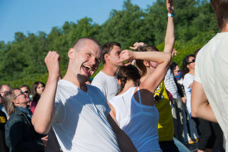MOSCOW - JUNE 5: People at VII International Festival "Usadba Jazz". Open-air Concert in "Archangelskoye Mansion" on June 5, 2010 in Moscow, Russia のeditorial素材
