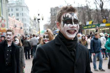 MOSCOW - APRIL 10: Unidentified people having fun on the holiday of spring and bubbles "Dreamflash" on April 10, 2011 on the famous pedestrian Arbat Street in Moscowのeditorial素材