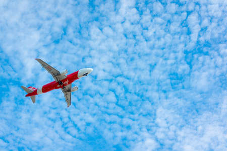 MOSCOW - APRIL 6: AirAsia plane takes off from Koh Samui on April 6, 2014 in Thailand. It is largest low cost airline in Asia. Local and international flights to over 400 destinations in 25 countriesのeditorial素材