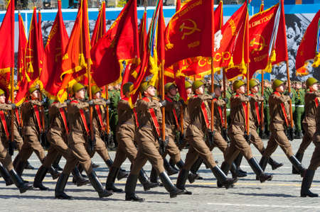 MOSCOW - MAY 7: Military participate at last rehearsal of the parade dedicated to the 70th anniversary of the victory in the Second World War in Red Square on May 7, 2015 in Moscowのeditorial素材