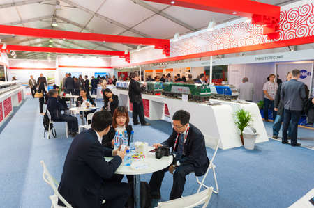 MOSCOW - SEPTEMBER, 02: People attend V Anniversary International Railway Show Engineering and Technology EXPO 1520 on September 02, 2015 in Moscowのeditorial素材
