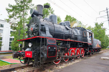 MOSCOW - SEPTEMBER, 03: Demonstration of retro locomotives, at V Anniversary International Railway Show Engineering and Technology EXPO 1520 on September 03, 2015 in Moscowのeditorial素材