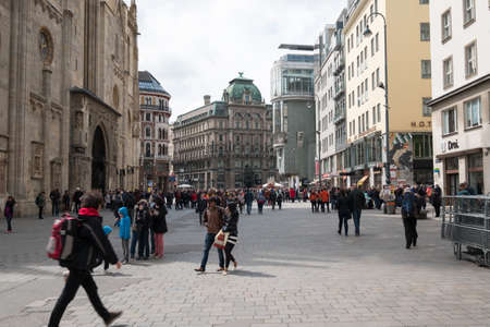 VIENNA - APRIL,24: Tourists visit old city centre on April 24, 2016 in Viennaのeditorial素材
