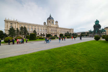 VIENNA - APRIL,24: Tourists visit old city centre on April 24, 2016 in Viennaのeditorial素材